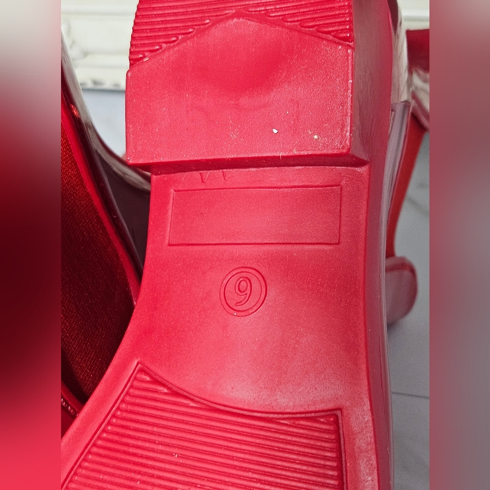 New Women Raindrop Rain Boot -Red Spring step shoes Size 6 - Picture 4 of 5
